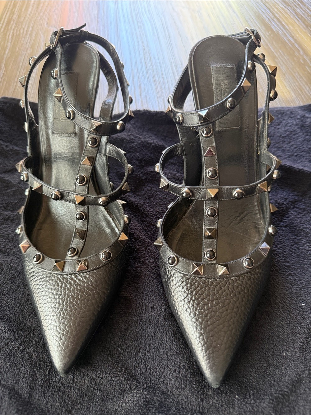 Valentino Rockstud pumps 100mm